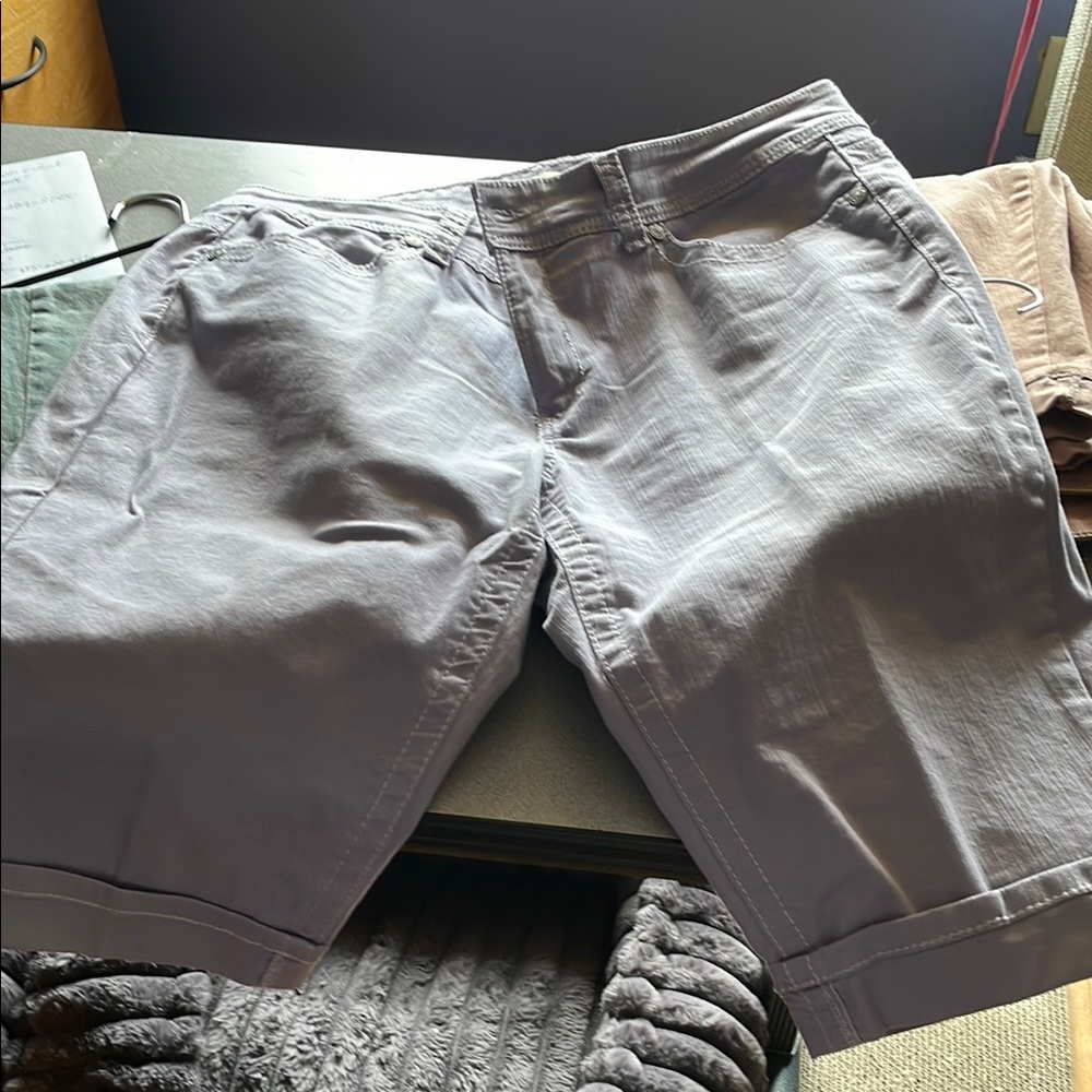 Light Purple Cropped denim size 16